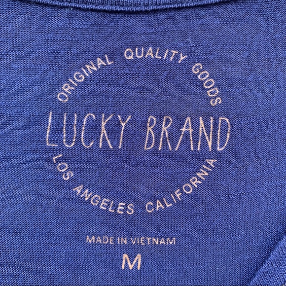 Lucky Brand Navy Blue Short Sleeve Tee with Teal & Gold Metallic Print - Picture 2 of 3